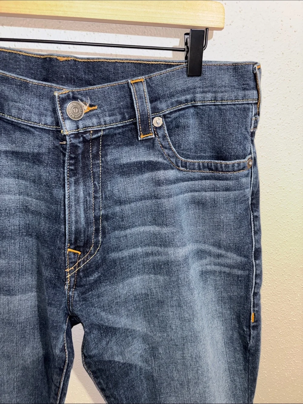 True Religion - Men's “Ricky Relaxed Straight jeans (36 x 29)